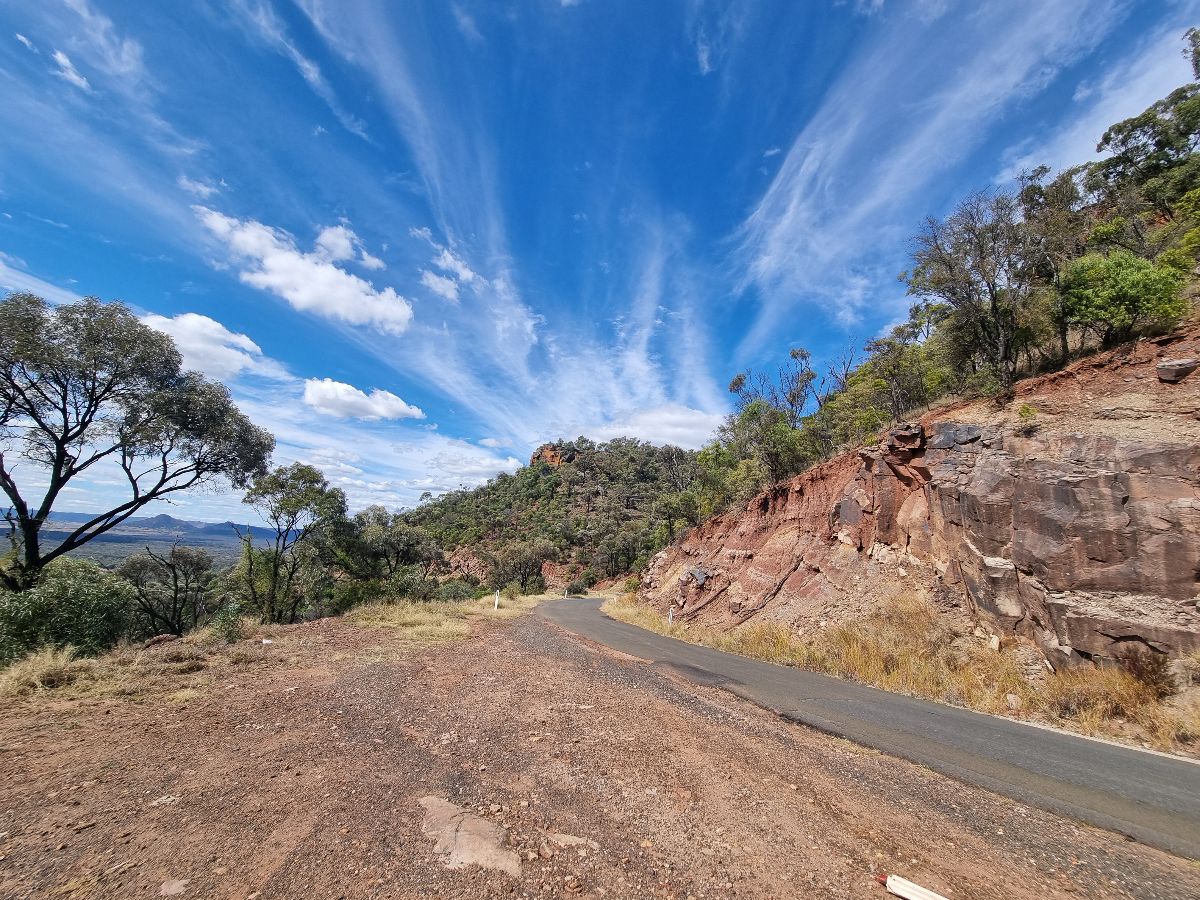 On the way to Carnarvon Gorge