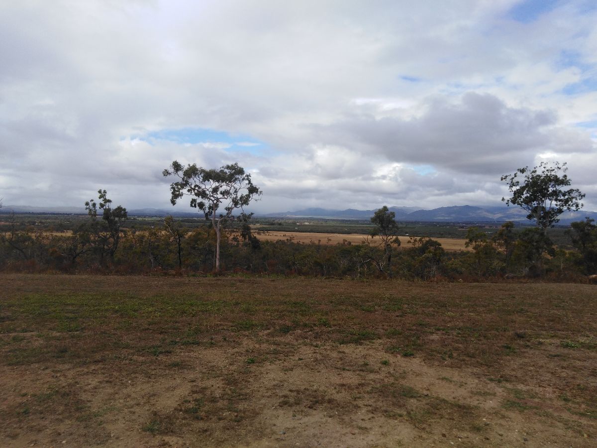En route to the Granite Gorge National Park
