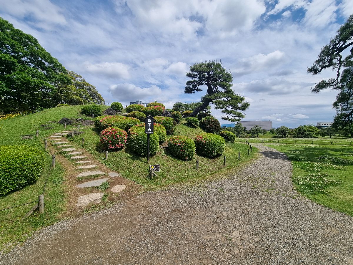 Hama-Rikyu Gardens.