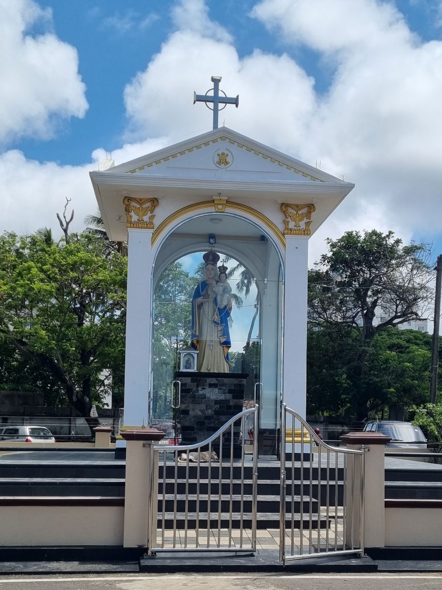 Tour of Negombo city.