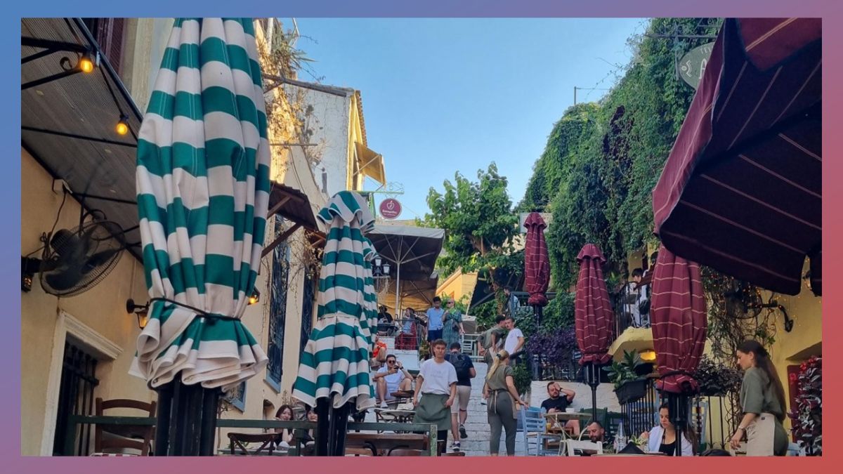 Walking tour of Athens