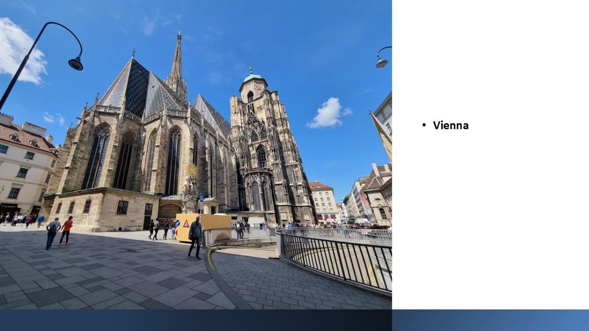 Walking tour of Vienna
