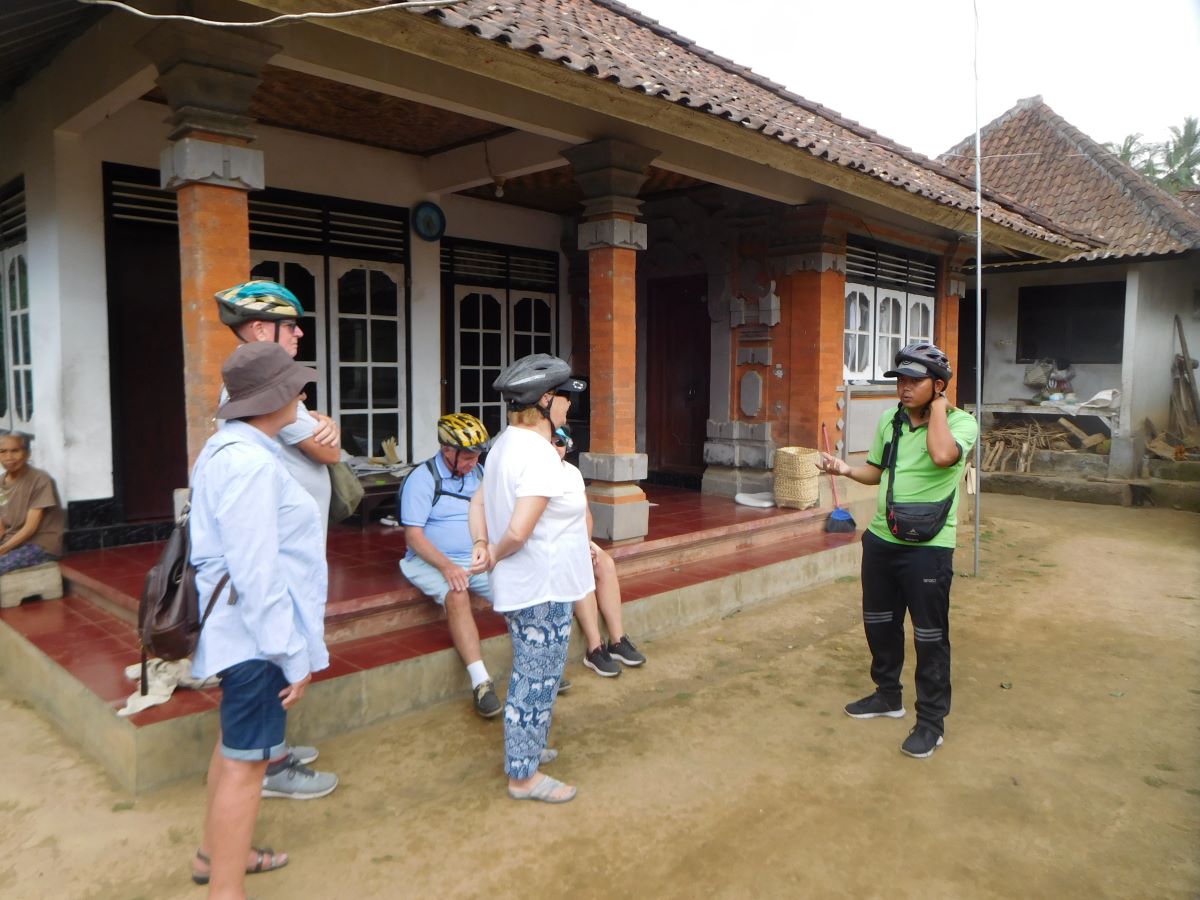 Bicycle Tour 05Dec19