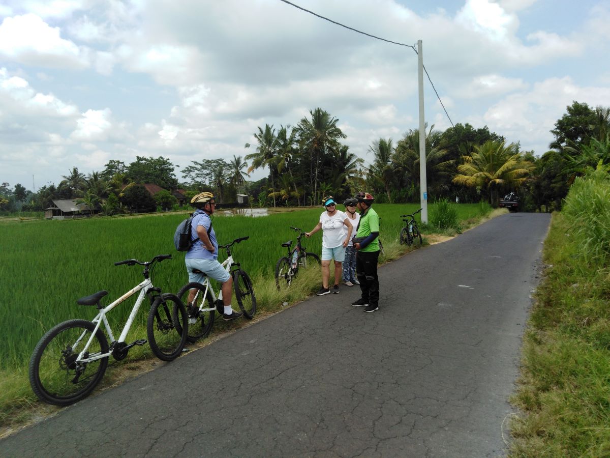Bicycle Tour 05Dec19
