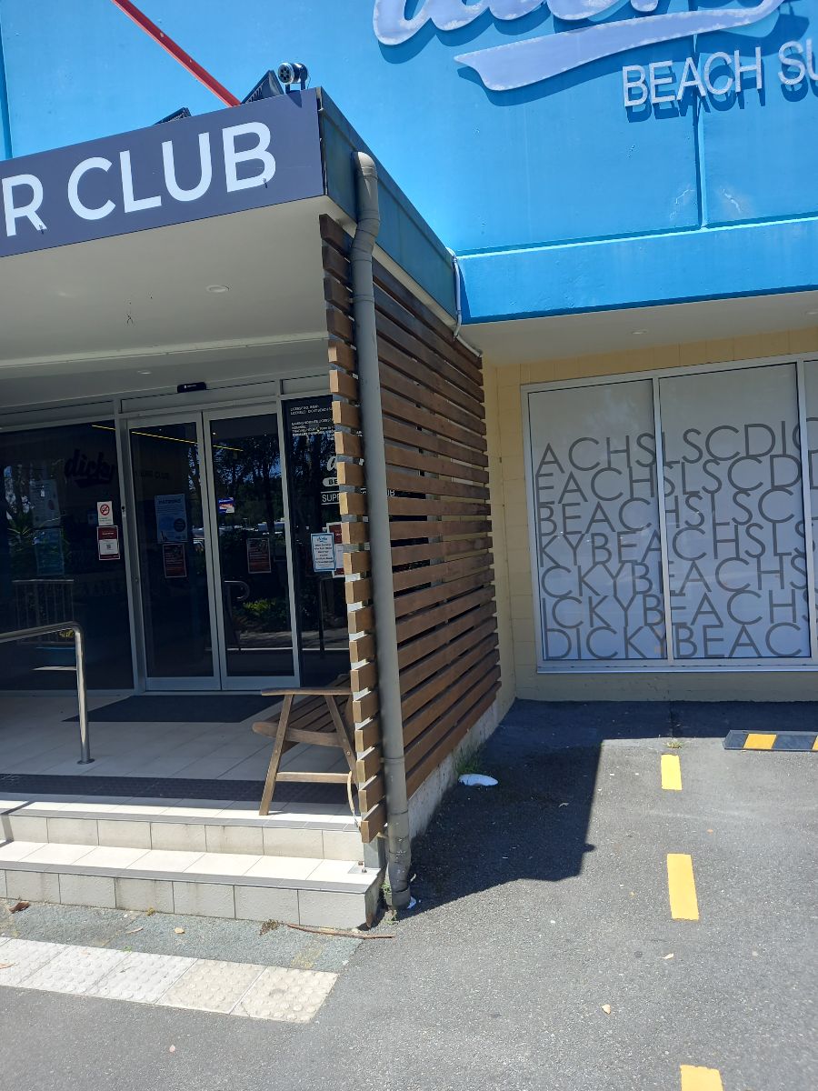 Another beer at the Dicky Beach Surf Lifesaving Club