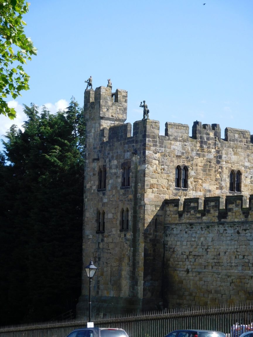 alnwick castle (1)